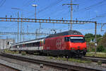 Re 460 071-4 durchfährt am 25.06.2022 den Bahnhof Pratteln.