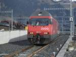 Re 460 018 bei einer ETCS (European Train Control System)-Testfahrt kurz vor dem Ltschberg-Basistunnel bei Frutigen am 11.02.2007