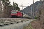 Re 460 014-4 mit IC Zrich HB-Chur kurz vor dem Walenseetunnel