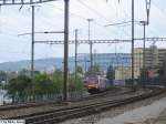 Die Re 460 078-9 ''MySwitzerland'' fhrte am 13.8.05 den IR 1972 nach Bsel SBB, der anlsslich der Street Parade in Zrich mit vier B EW II verstrkt war.