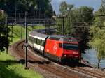 Die Re 460 096 am 29.06.2009 mit einem IR unterwegs bei Veytaux-Chillon.