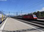 Re 460 104-3 ''Toggenburg'' am 16.8.2011 in Pfffikon SZ mit einem IR nach Basel.