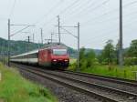 SBB - Werbelok 460 042-5 mit Regio Express unterwegs bei Bettenhausen/BE am 19.05.2012