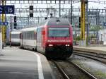 SBB - Einfahrender IR mit der Werbelok 460 036-7 im HB Zrich am 27.04.2013