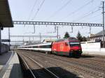 SBB - 460 060-7 mit IR bei der durchfahrt im Bahnhof Rothrist am 30.03.2014