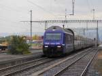 SBB - 460 050-8 vor IC bei der durchfahrt in Gwatt am 10.10.2014