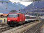 SBB - 460 096-1 mit IR nach Locarno bei der durchfahrt im Bahnhof Giubiasco am 27.02.2015