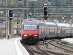 SBB - 460 075-5 bei der einfahrt im Bahnhof Olten am 16.04.2016