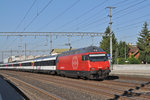 Re 460 088-8 durchfährt den Bahnhof Rothrist.