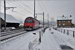 IC574 mit 460 011-0 bei Siebnen-Wangen. (18.12.2017)