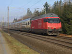 Die Re 460 064-9 am 20.02.21 bei Lenzburg