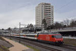 Re 460 116-7 fährt Richtung Bahnhof Muttenz.