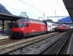 SBB - Loks 460 040-9 + 460 075 abgestellt im Bhf. Interlaken Ost am 09.03.2024