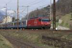 Ltschberg am Gotthard! Re 460 001-1 mit dem EC 175 bei Erstfeld, am 8.3.08.