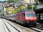 SBB - 460 065-6 mit Schnellzug bei der einfahrt im Bahnhof von Montreux am 11.05.2012