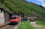 Re460 094 mit IR2284 am 11.05.2013 bei Giornico
