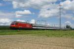 Re 460 027-6 befindet sich am 17.05.2015 zwischen Hüttlingen-Mettendorf und Felben-Wellhausen.