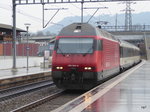 SBB - Lok 460 054-0 in der Haltestelle Bern-Wankdorf am 25.03.2016