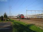 Re 460 026-8 ''Ltschberg-Basistunnel'' am 13.9.07 bei der UA-Oberwinterthur. Obwohl die Lok fr den LBT wirbt, wird sie mit ihrem EW IV-Pendel ber den Ltschberg nach Brig fahren