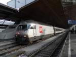 Gut getarnt an den neuen Beton-Treppen in Zrich HB steht die Re 460 107-6 ''SF'' am 26.11.2010.