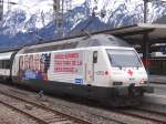 Re 460 041-7 mit werbung  150 jahr Rot Kreuz  - Interlaken Ost - 10-02-2014