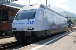 Die Re 465 016 mit der Werbung für die Stockhornbahn zu ihrem 50 Jährigen Jubiläum, am 5.5.18 kurz vor ihrer Taufe in Erlenbach i.S.