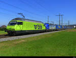 BLS - Loks 465 013-1 + 193 495-9 vor Güterzug unterwegs bei Lyssach am 24.09.2021