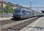 Die BLS Re 465 006 ist mit ihrem EW III RE von Bern in Neuchâtel angekommen und wird in Kürze nach La Chaux-de-Fonds weiter fahren.