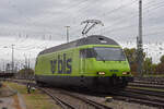 Re 465 008-1 der BLS wird am 08.10.2022 in der Abstellanlage beim badischen Bahnhof abgestellt.