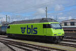 Re 465 003-2 steht am 20.03.2023 in der Abstellanlage beim badischen Bahnhof.