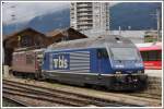 Re 465 013-1 und Re 425 182 treffen in Landquart auf den Alegra 3512 der RhB. (01.06.2011)