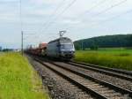 BLS - 465 010-7 mit Güterzug unterwegs bei Bettenhausen/BE am 19.05.2012