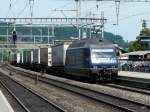 bls - 465 011-5 mit Güterzug unterwegs in Liestal am 15.06.2012