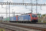 Doppeltraktion, mit den Loks 474 018-9 und 474 005-6, durchfährt den Bahnhof Pratteln. Die Aufnahme stammt vom 04.09.2018.