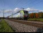 BLS - Loks 475 411 + 475 410 vor Güterzug unterwegs bei Uttigen in Richtung Thun am 24.10.2020