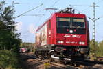 Re 482 047-8 unterwegs als Lokzug auf der KBS 770 am 30.09.2020 bei Asperg in Richtung Ludwigsburg.