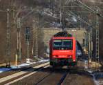 Als Lz jagen 482 028-8 und 482 032-0 am 11.02.2012 auf der KBS 480 von Aachen West kommend bei Eilendorf Richtung Köln.