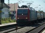 Hier ist 482 023-9 mit einem KLV-Zug in Ringsheim.