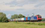 Am 13.Juni 2013 war SBBC 482 011 mit einem Containerzug südlich von Elze(Han) auf dem Weg Richtung Süden.