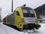 Am 26.02.2009 fand ich im verschneiten Kufstein diese ES64U2-010 vor einer unbekannten 482 der SBB Cargo.