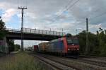 Am 28.05.2014 fuhr Re 482 008-0 von SBB Cargo mit einem KLV durch den Bahnhofsbereich von Müllheim (Baden) gen Heimat.