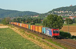 482 044 der SBB Cargo zieht ihren Containerzug am 16.07.2010 über die Main-Neckarbahn Richtung Mannheim.