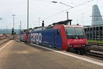 Am 11.05.2015 stand Re 482 016-3 zusammen mit Re 421 380-7 abgestellt auf einem Stumpfgleis am Bahnsteig in Basel Bad Bf.