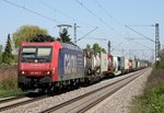 482 009 mit DGS 40245 (Antwerpen–Gallarate) am 24.04.2015 in Buggingen, aufgenommen vom nördlichen Bahnsteigende