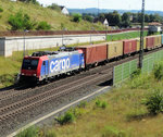 SBB Cargo 482 049-4 mit Containerzug am 18.08.16 bei Neuhof (Kreis Fulda) auf der KBS615