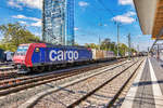 482 024-7 von SBB Cargo durchfährt mit einem KLV den Mannheimer Hbf. 
Aufgenommen am 20.4.2017.