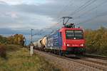 Am Abend des 05.10.2017 fuhr Re 482 009-8  Starke Maschine sucht starken Typen!  mit dem  BASF -Zug DGS 49069 (Karlsruhe Rbf - Basel SBB Rbf) bei Buggingen in Richtung Zielbahnhof.