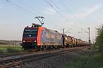 Am Abend des 16.04.2020 fuhr Re 482 022-1  Alpäzähmer  mit dem DGS 48666 (Basel SBB RB - Hamburg Hohe Schaar) nördlich von Hügelheim durchs Rheintal in Richtung Freiburg (Breisgau).