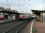 482 018-9 der SBB Cargo durchfhrt HBf Rastatt am 4.November 2009