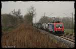 482 048 der SBB Cargo GmbH kam mit einer KLV Leistung am 17.11.10 daher. War wenigstens ein wenig Abwechslung mit dem blau auf der Seite... (Aukofen)